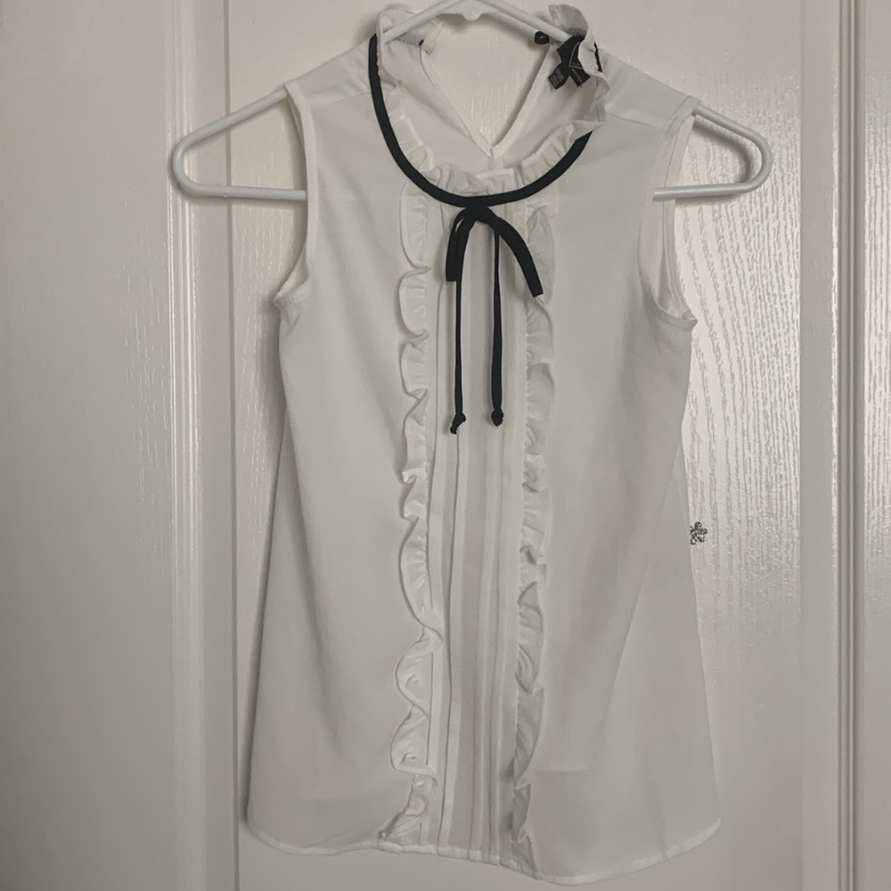 ⋆.ೃ࿔*:･ Lace-Up White Blouse